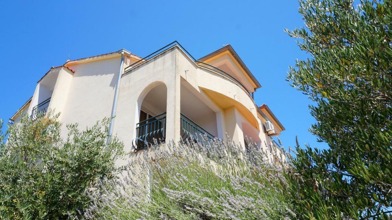 Villa Dvorine Tisno Exterior photo